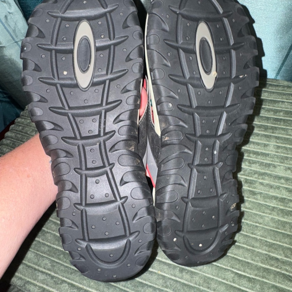 Oakley Black and Red Flip-Flops - Picture 3 of 4